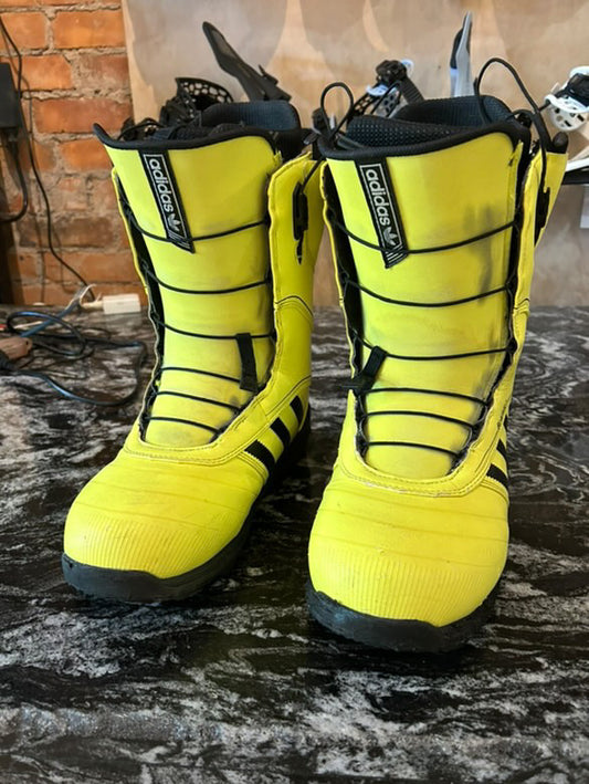Adidas Used SNOWBOARD BOOT SIZE 9