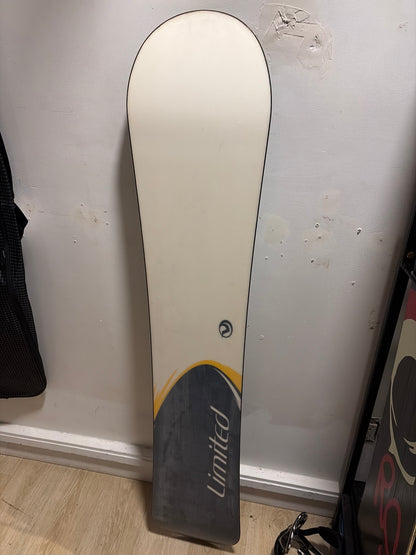 Used Limitied Snowboards 152