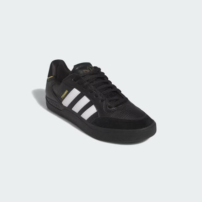 Adidas - Shoes, Tyshawn Low. BLK/WHT/GLD BLACK GUM