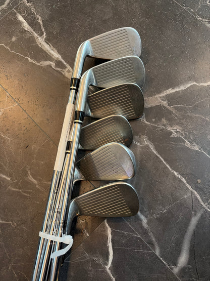 USED Wilson Staff D-Fy Iron Set 6pcs (5,6,7,8,9,PW) RH