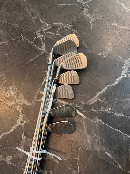 USED Tommy Armour Mixed Iron Set 7pcs (3,4,5,6,7,8,9,PW,) RH