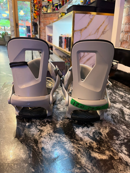 USED K2 Bedford Womens Bindings Size M