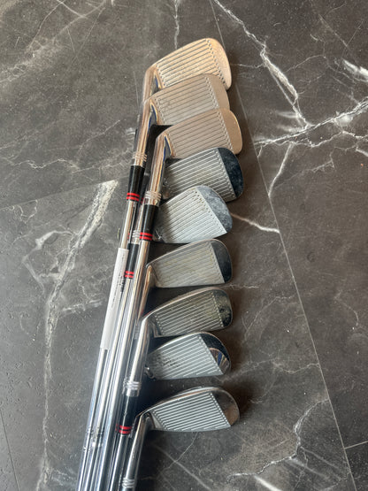 USED Wilson Staff Dynapower Iron Set 9pcs (2,3,4,5,6,7,8,9,PW) RH