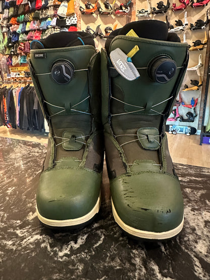 Used Vans encore size 10