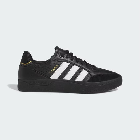 Adidas - Shoes, Tyshawn Low. BLK/WHT/GLD BLACK GUM