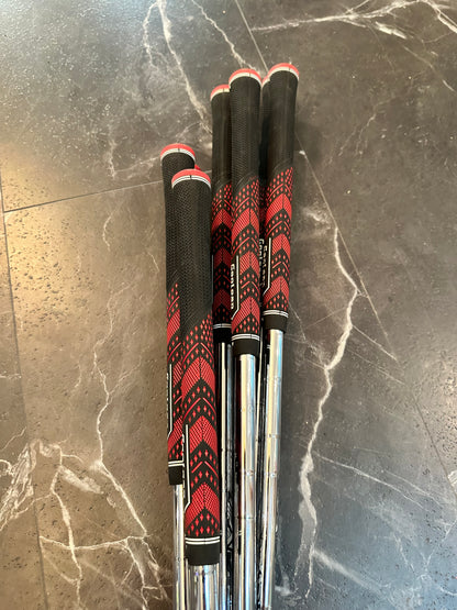 USED Callaway X Hot iron set 4-Pw 7 clubs RH Stiff flex