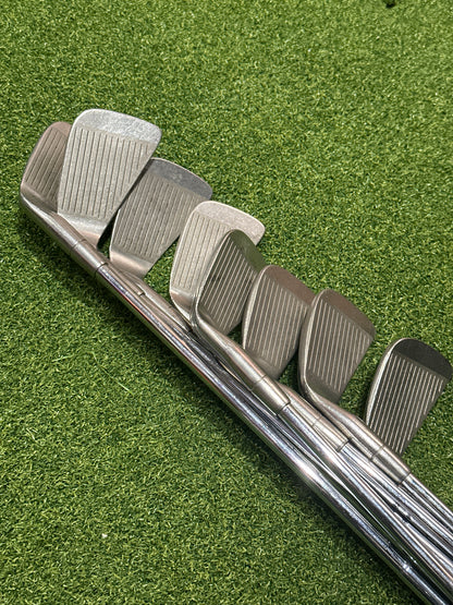 Used Accuform Canada RH Iron Set (3,4,5,6,7,8,9,P)