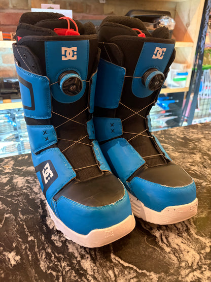 USED DC Snowboarding boots size 12