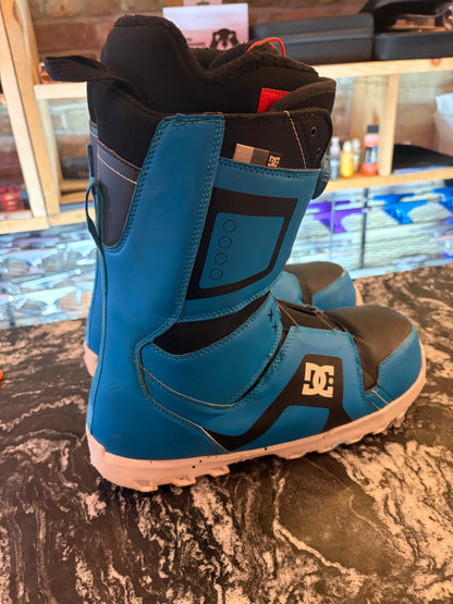 USED DC Snowboarding boots size 12
