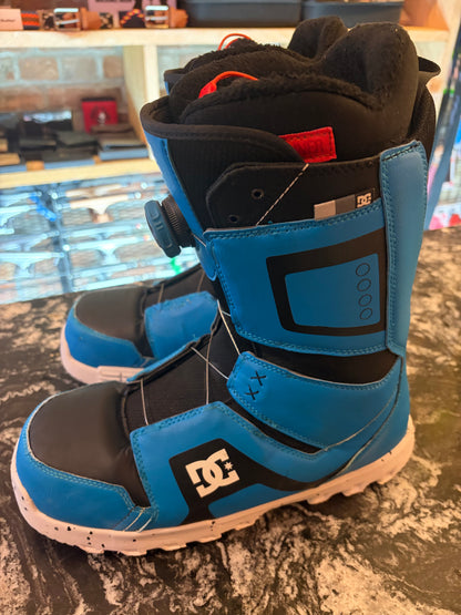 USED DC Snowboarding boots size 12
