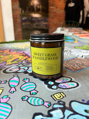 Mind Your Bees - Sweet Grass & Sandlewood Candle