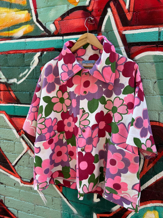 FLOWER POP COLLARED TOP
