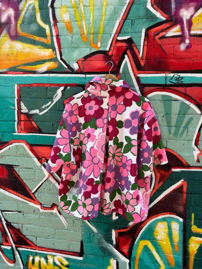 FLOWER POP COLLARED TOP